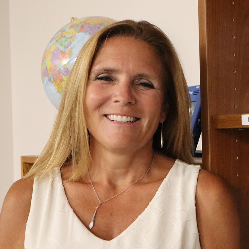 Dr. Kim Creamer